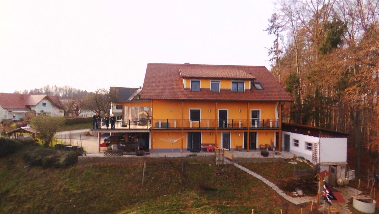 Gästehaus Schmid Sankt Johann im Saggautal Exterior foto